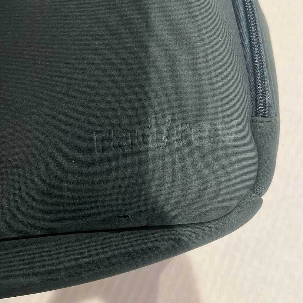 Rad Rev The One Mini Backpack green with zipper and pockets - Picture 3 of 5